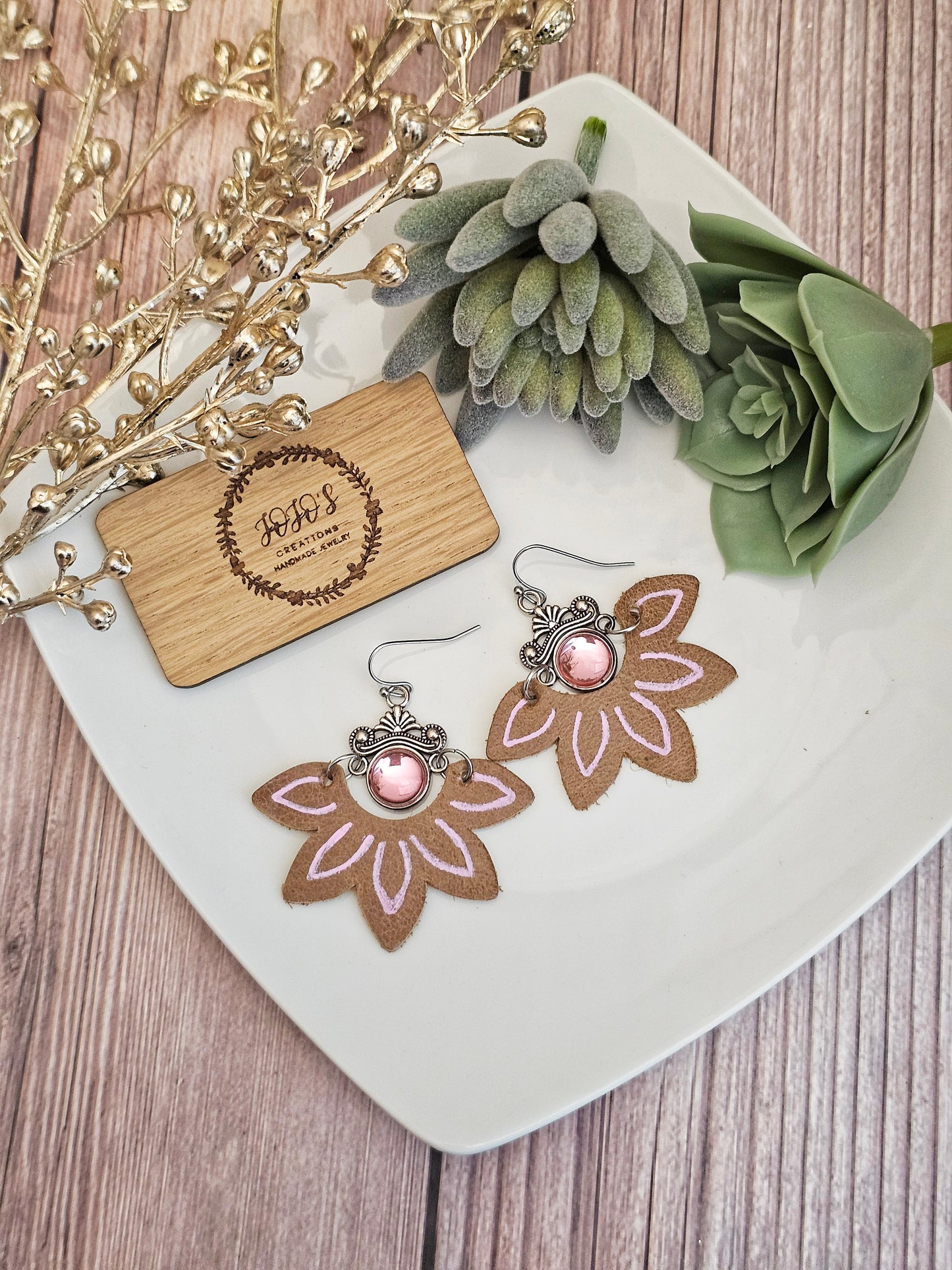 Embossed petals