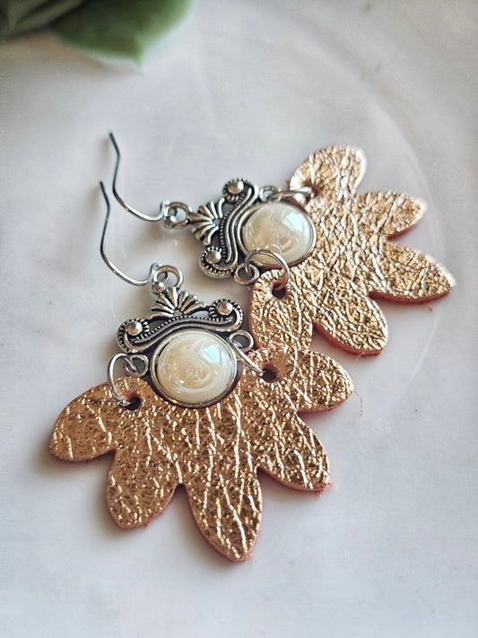 Metallic Rose gold shiny petal