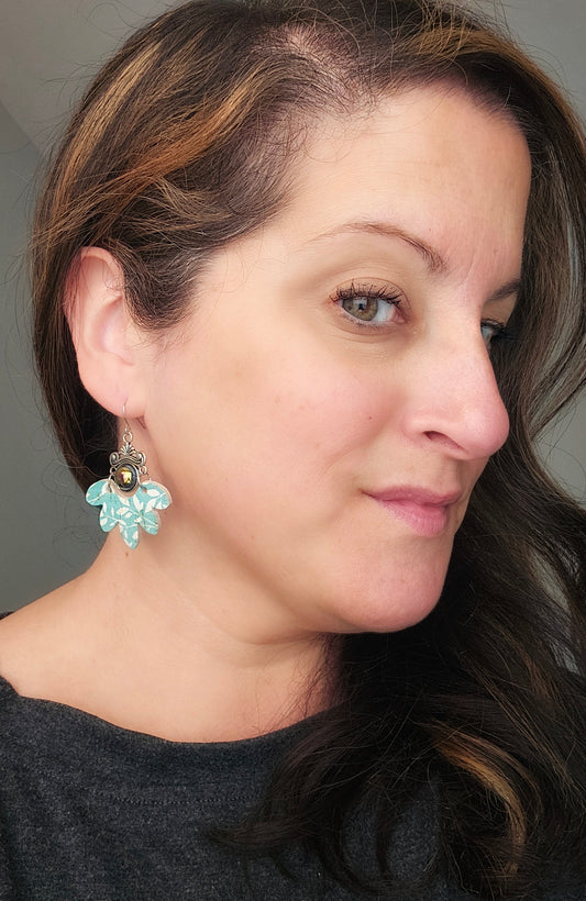 Turquoise Vine Petals