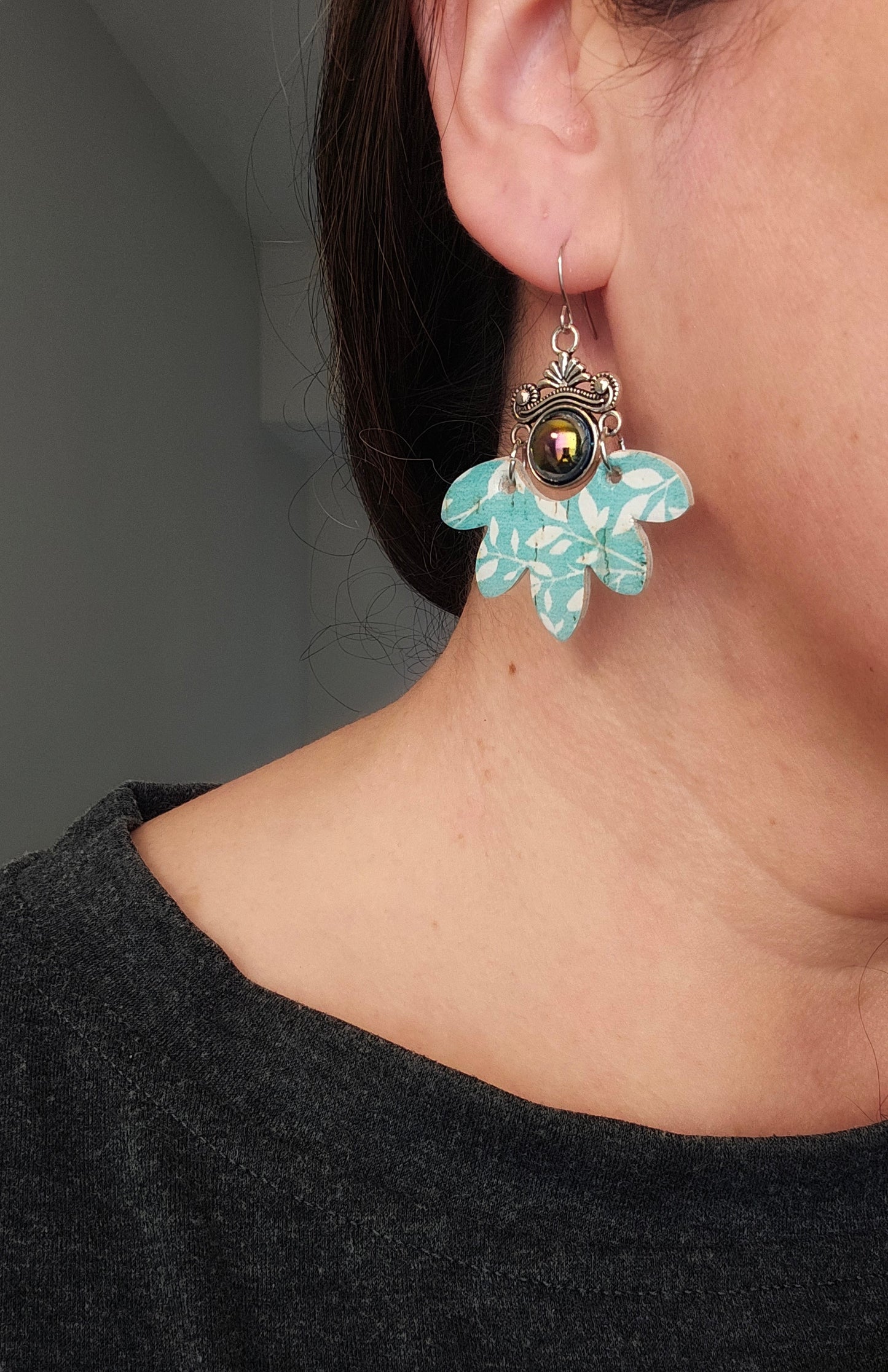 Turquoise Vine Petals