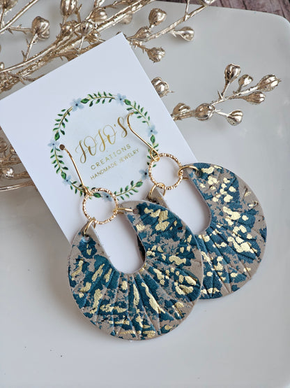Ray of sunshine embossed Earrings