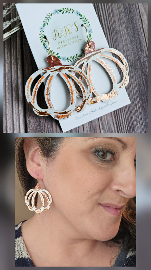 Outlined Painted cork Pumpkins