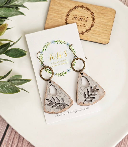Wood Vines