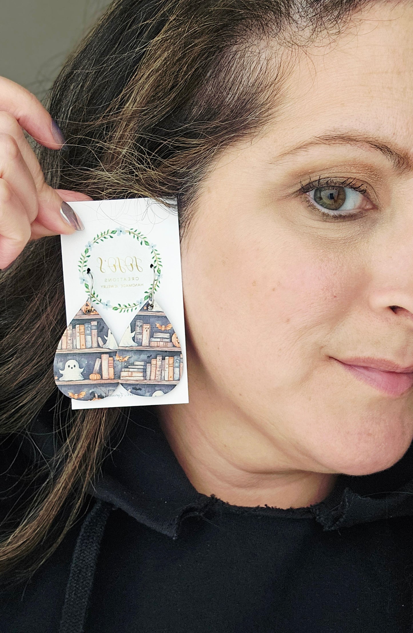 Ghosts & Bookshelves